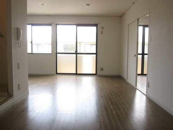 クレスト安室の物件内観写真